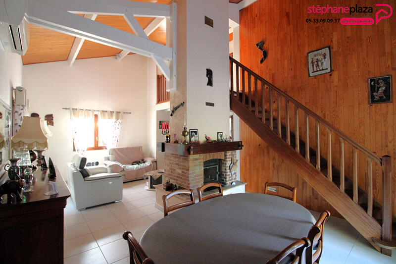 Maison - 120 m² - 5 pièces