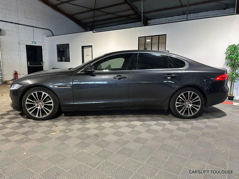 Jaguar Xf 2.0d 180Cv Prestige- Cuir- Boite Auto - Toit Ouvrant