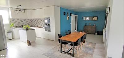 Maison - 200 m² - 9 pièces