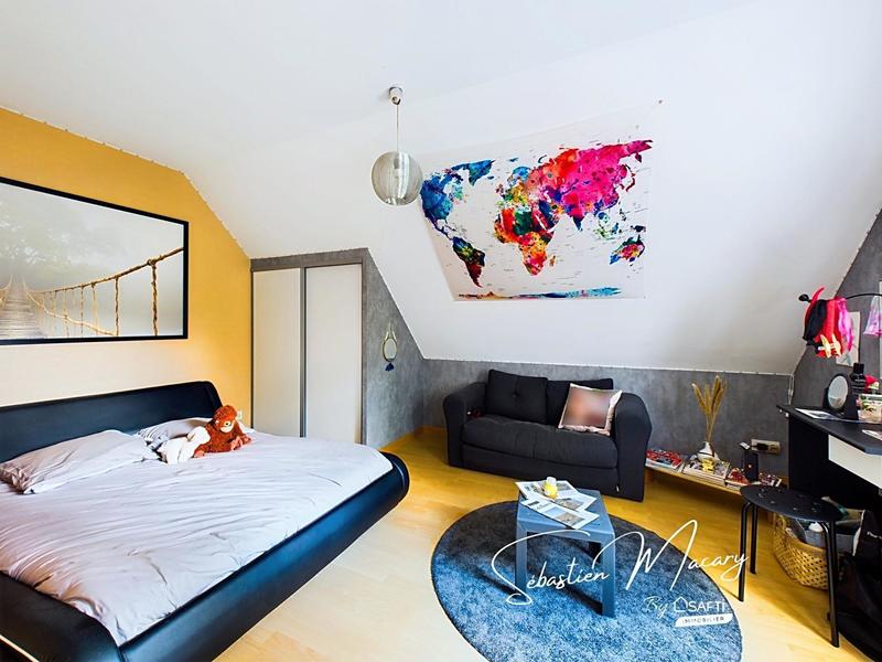 Maison - 151 m² - 7 pièces