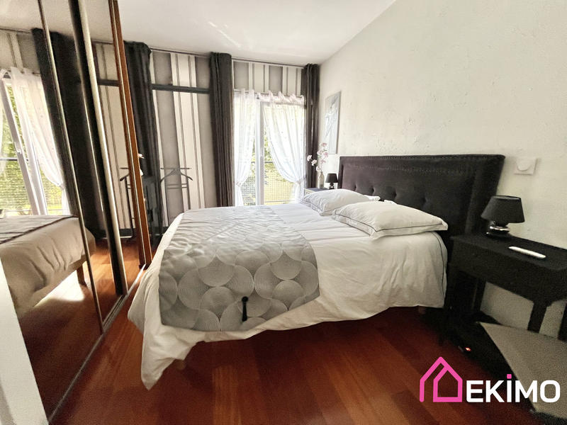 Appartement - 98 m² - 4 pièces