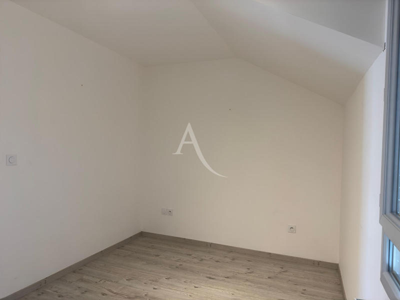 Maison - 83 m² - 4 pièces