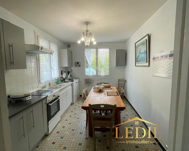 Maison de village - 112 m² - 4 pièces