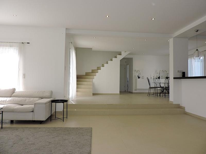 Maison contemporaine - 224 m² - 8 pièces