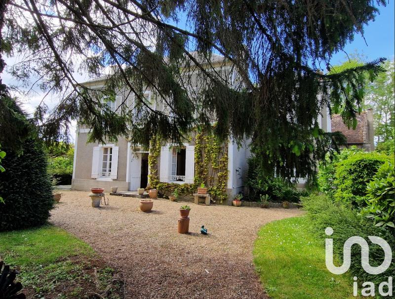 Maison - 208 m² - 7 pièces