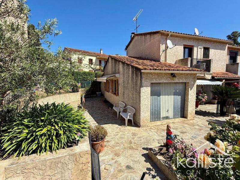 Maison - 104 m² - 5 pièces