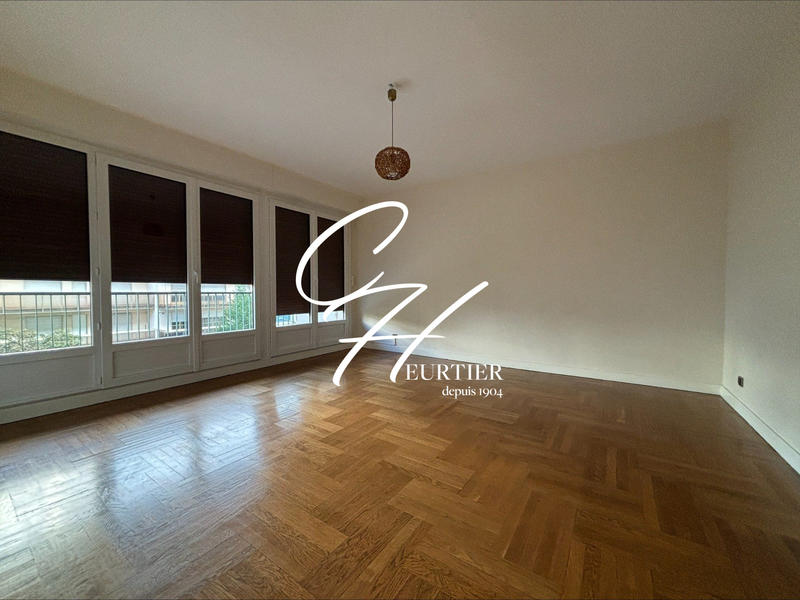 Appartement - 83 m² - 3 pièces