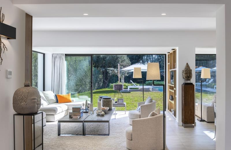 Villa - 420 m² - 8 pièces