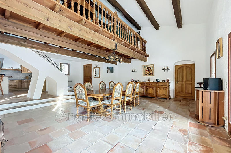 Villa - 189 m² - 6 pièces