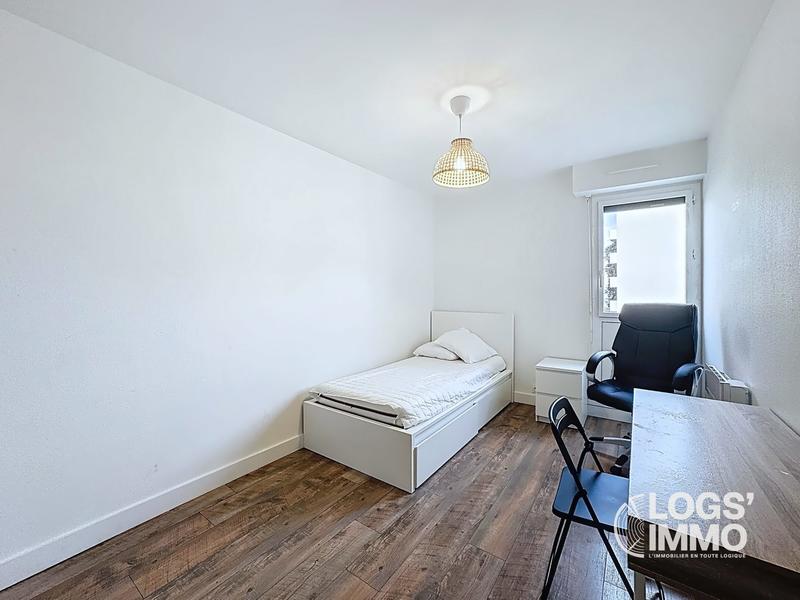 Appartement - 104 m² - 5 pièces