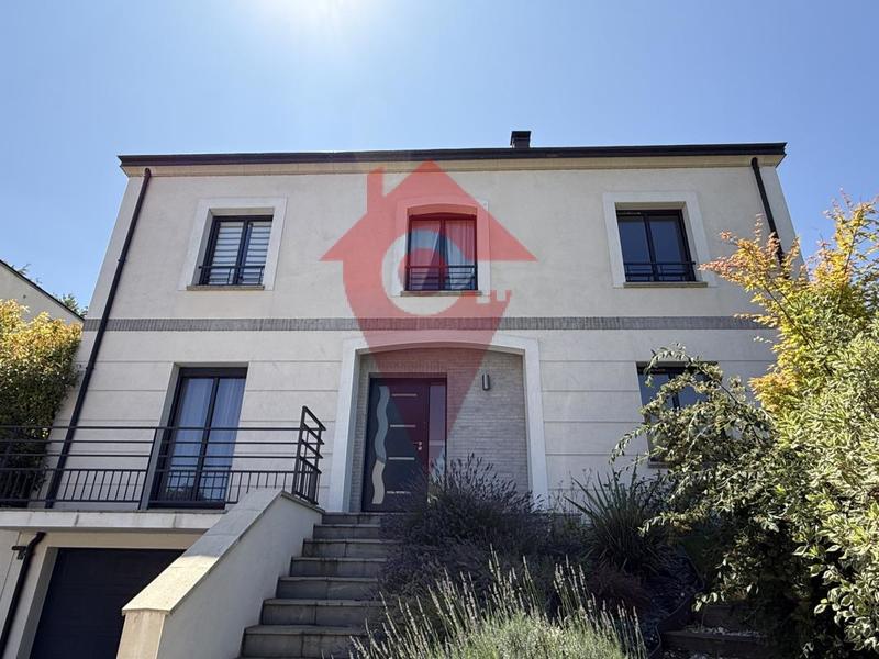 Maison - 160 m² - 7 pièces