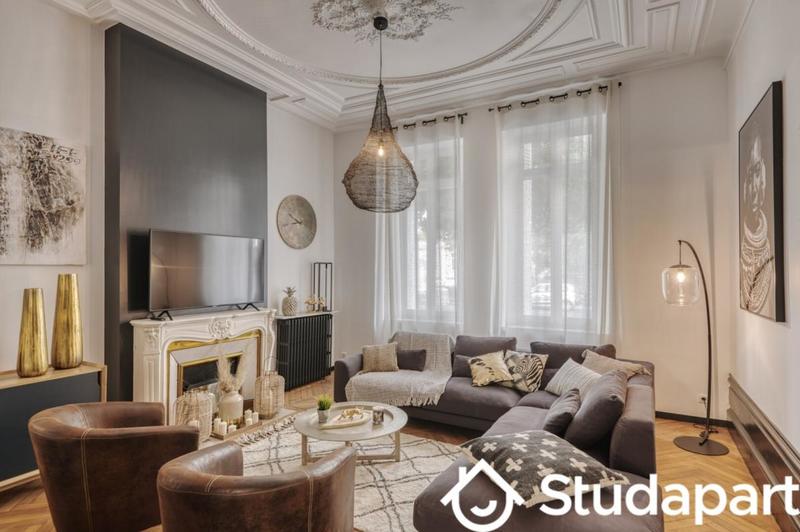 Chambre - 13 m² - 1 pièce