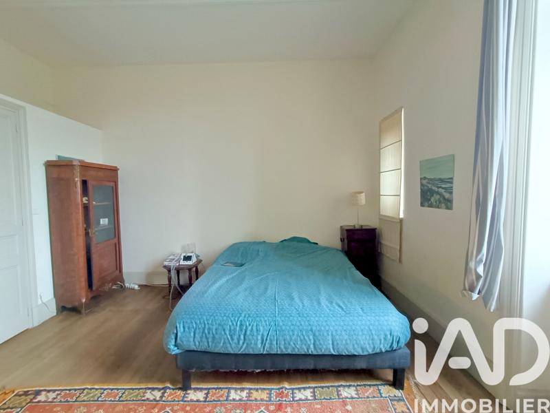 Maison de ville - 239 m² - 9 pièces