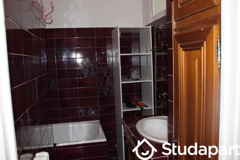 Chambre - 12 m² - 1 pièce