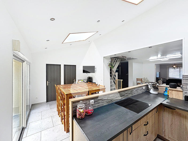 Maison - 153 m² - 5 pièces