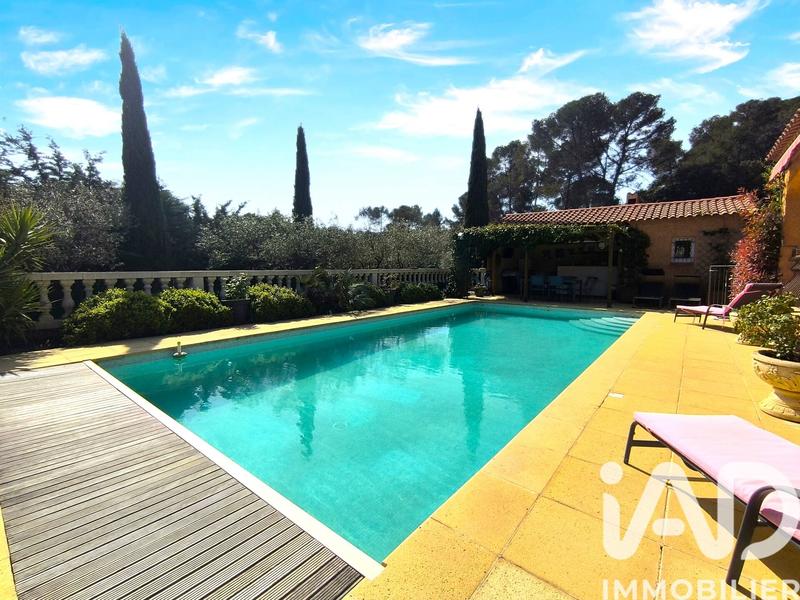 Maison - 170 m² - 5 pièces