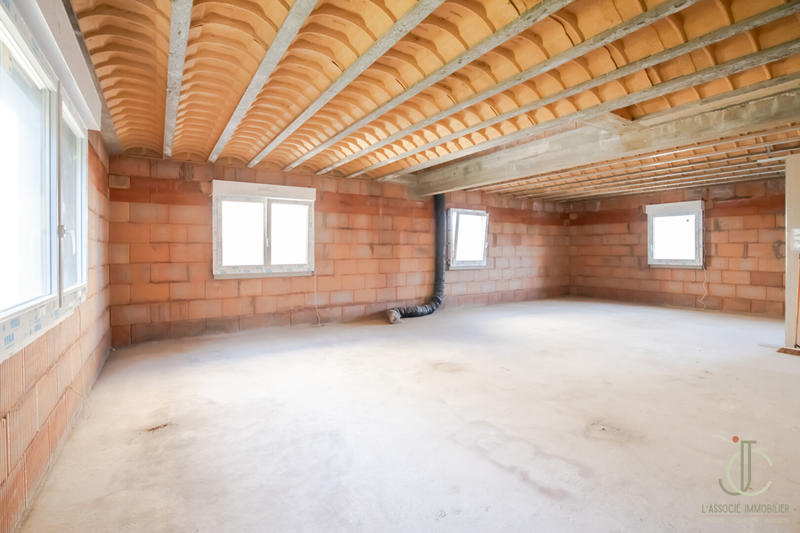 Appartement - 105 m² - 4 pièces