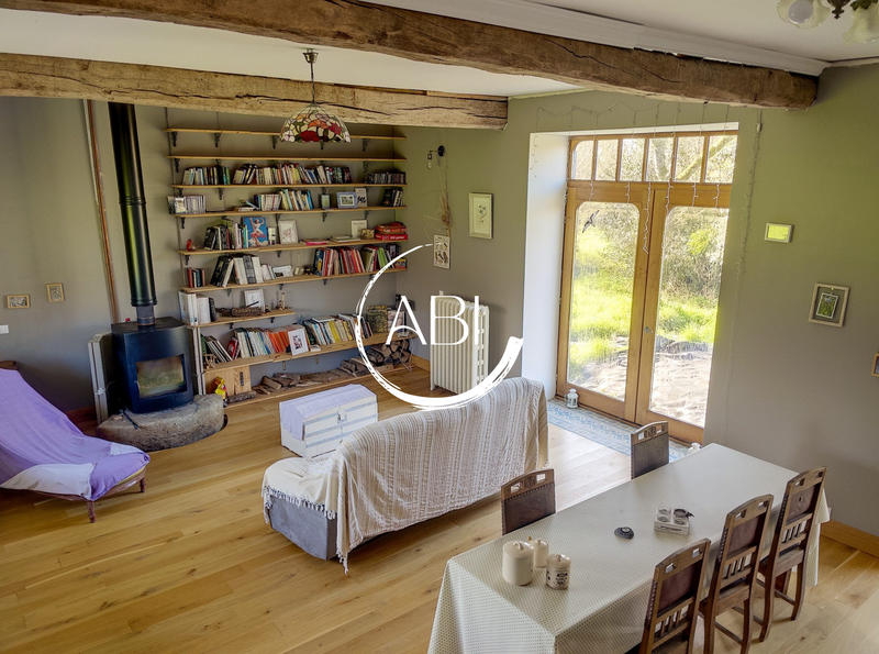 Maison ancienne - 137 m² - 3 pièces