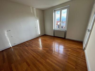 Appartement - 98 m² - 3 pièces