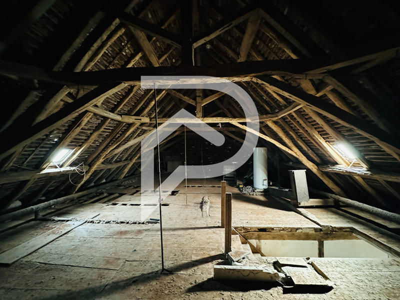 Demeure - 789 m² - 34 pièces