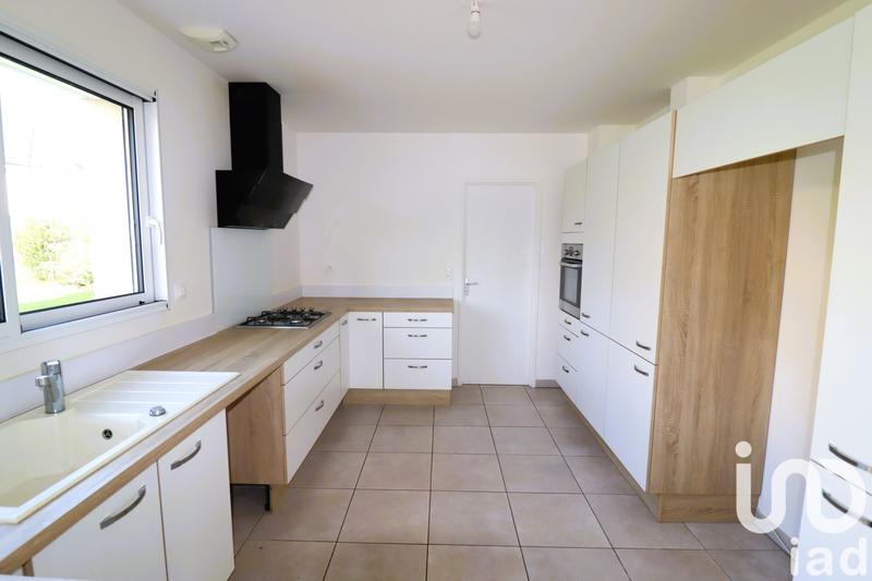 Maison - 142 m² - 8 pièces