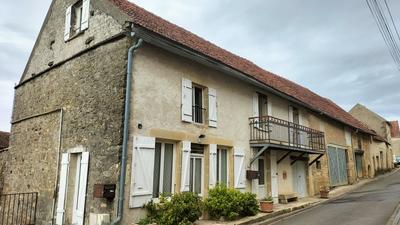 Maison en pierre - 125 m² - 7 pièces