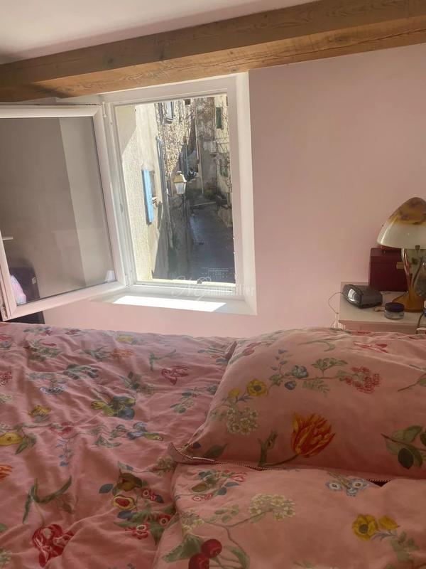 Maison - 90 m² - 3 pièces