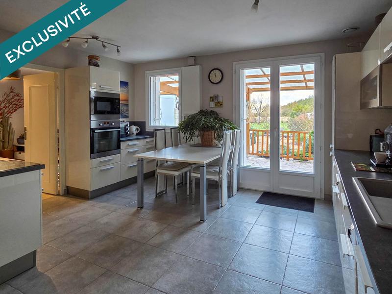 Maison - 150 m² - 5 pièces