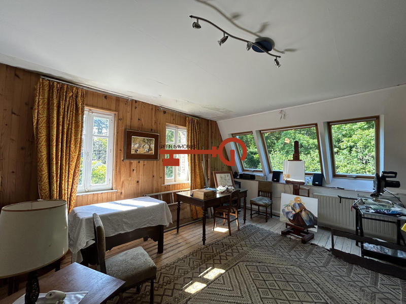 Villa - 270 m² - 8 pièces