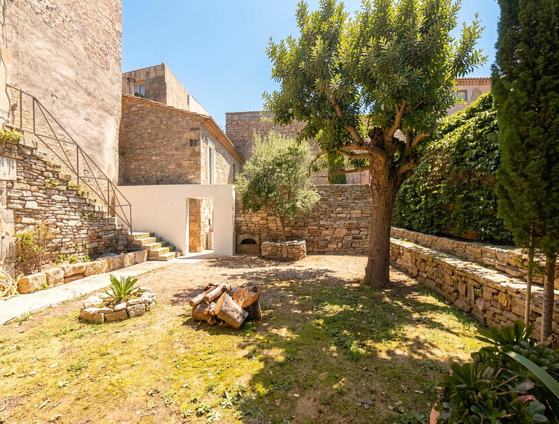 Maison - 185 m² - 5 pièces