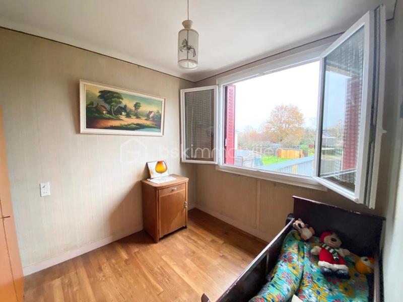 Maison - 94 m² - 5 pièces