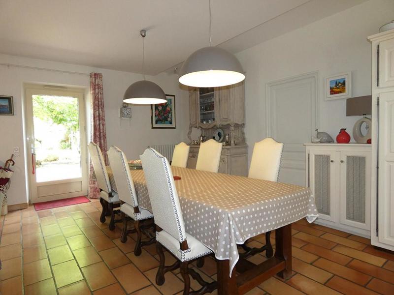 Maison - 338 m² - 13 pièces