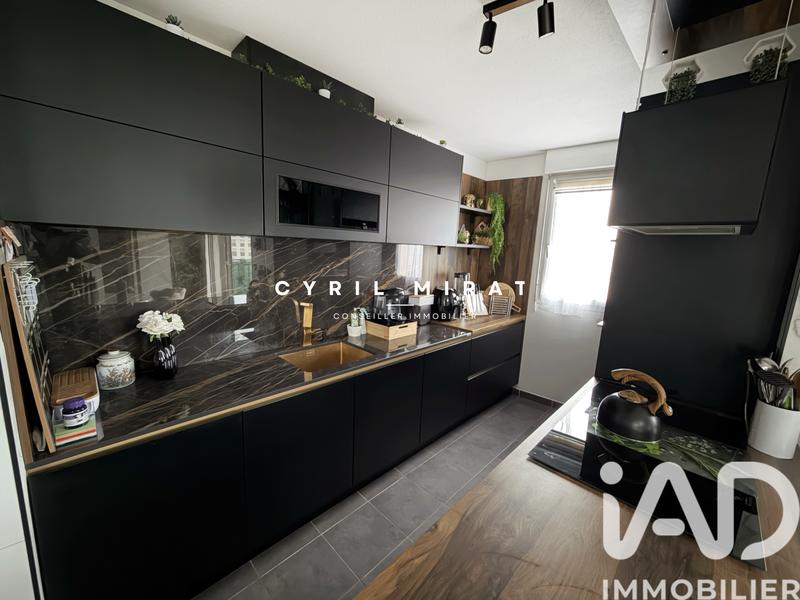 Appartement - 83 m² - 4 pièces