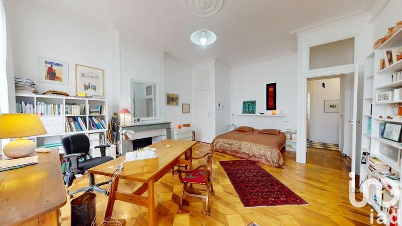 Appartement - 215 m² - 6 pièces