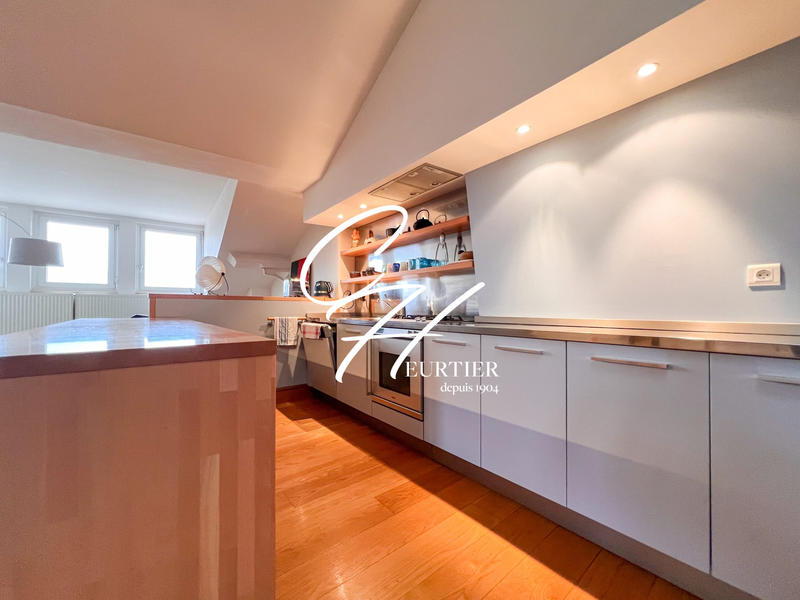 Appartement - 183 m² - 5 pièces