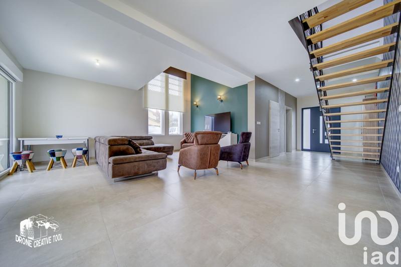 Maison - 175 m² - 7 pièces