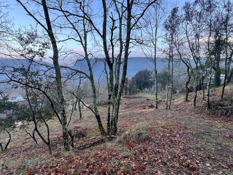 Terrain - 1 075 m²