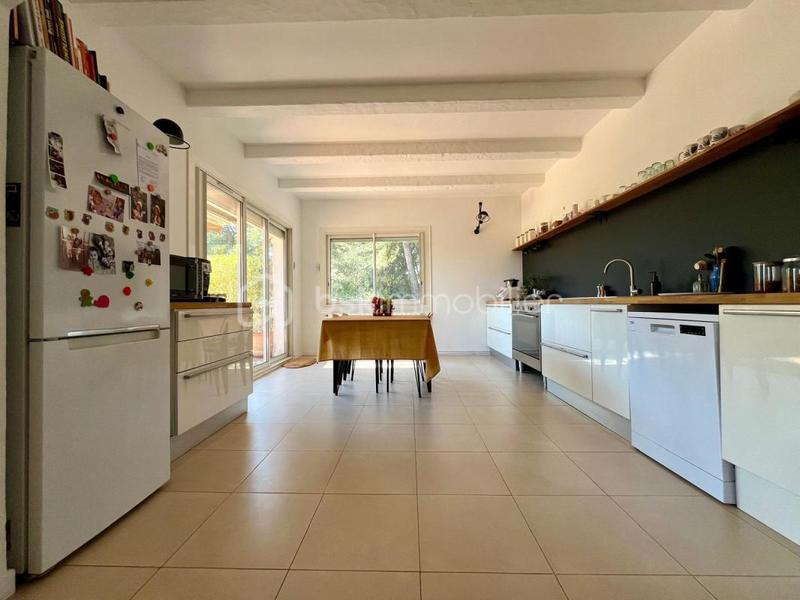 Appartement - 128 m² - 4 pièces