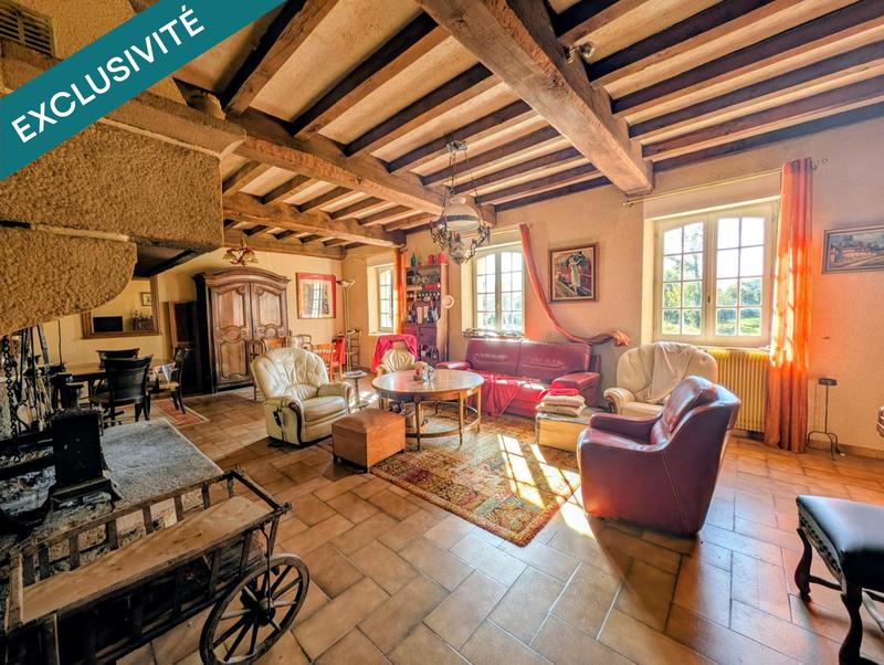 Maison - 237 m² - 9 pièces