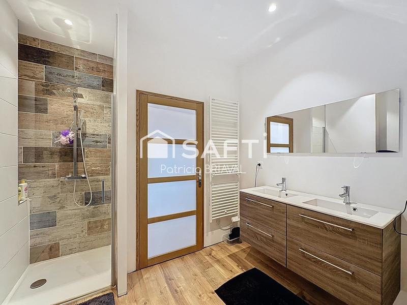 Maison - 188 m² - 7 pièces