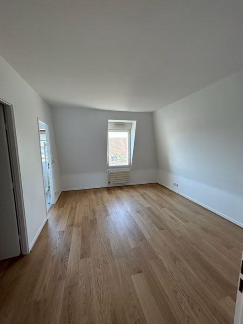 Appartement - 126 m² - 6 pièces