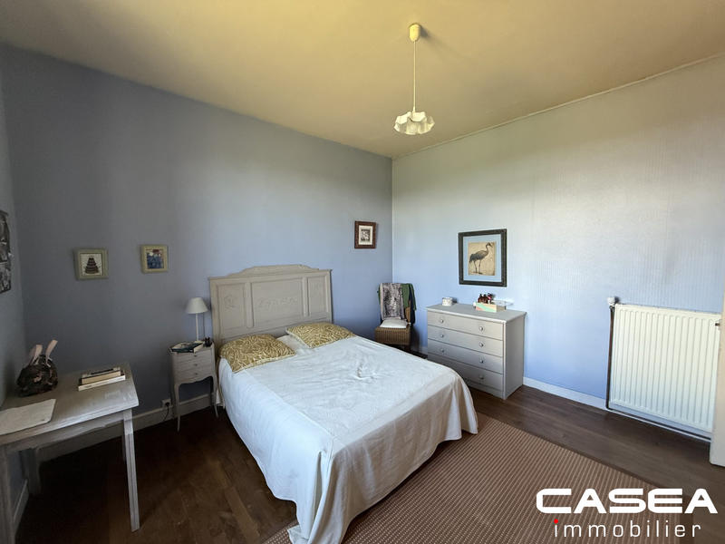 Maison - 430 m² - 19 pièces