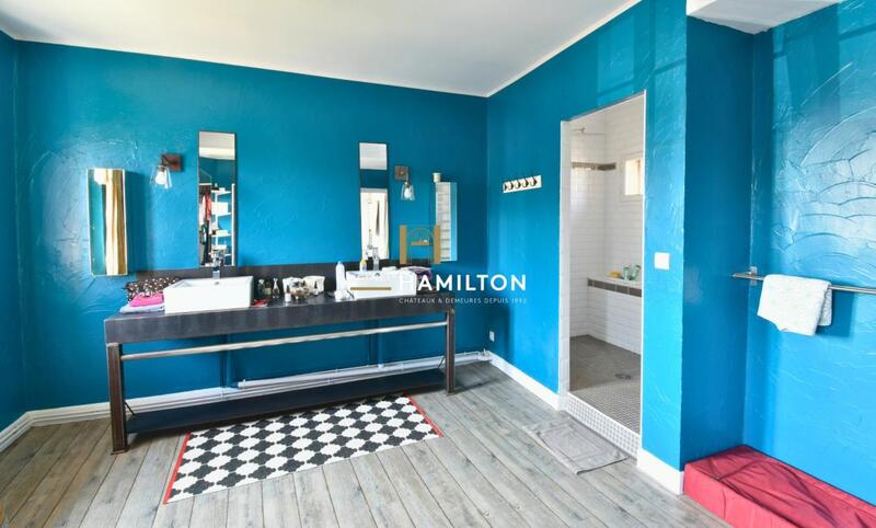 Propriété - 363 m² - 10 pièces