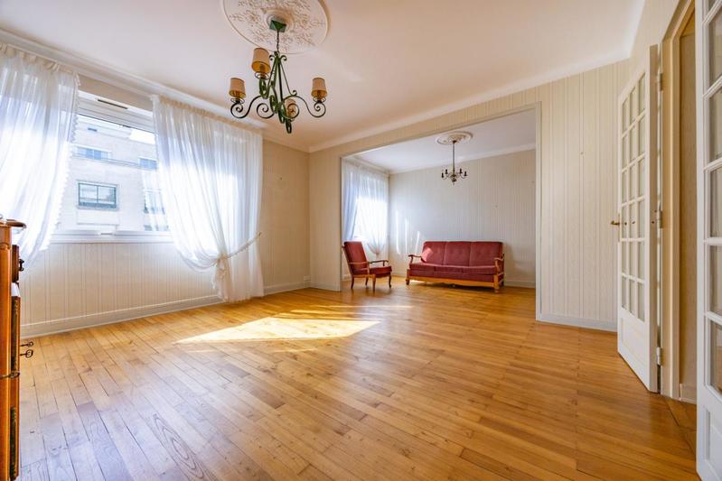 Appartement - 90 m² - 3 pièces