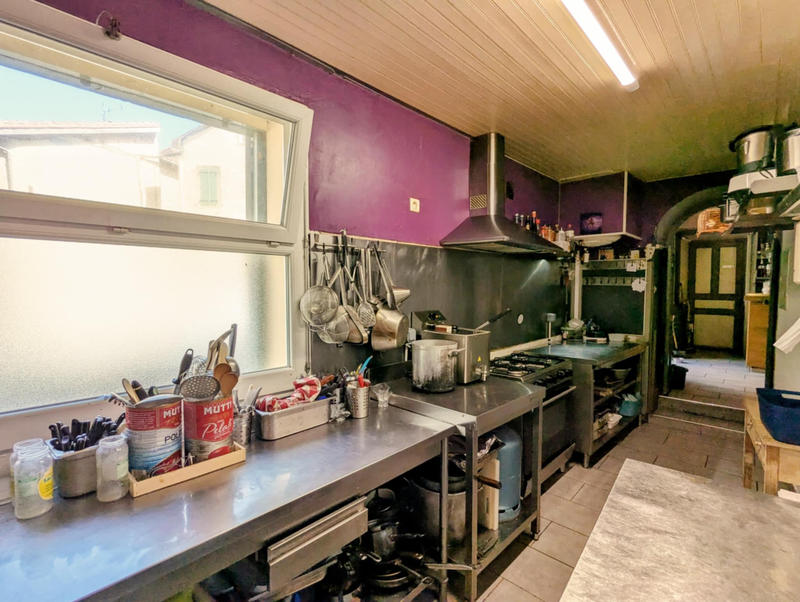 Fonds de commerce - Magasins - 200 m²