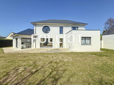 Maison - 193 m² - 7 pièces