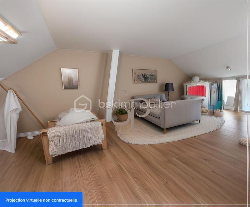 Maison traditionnelle - 220 m² - 8 pièces