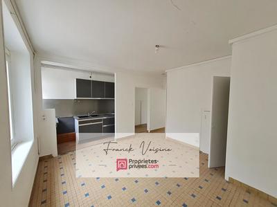 Maison - 94 m² - 6 pièces