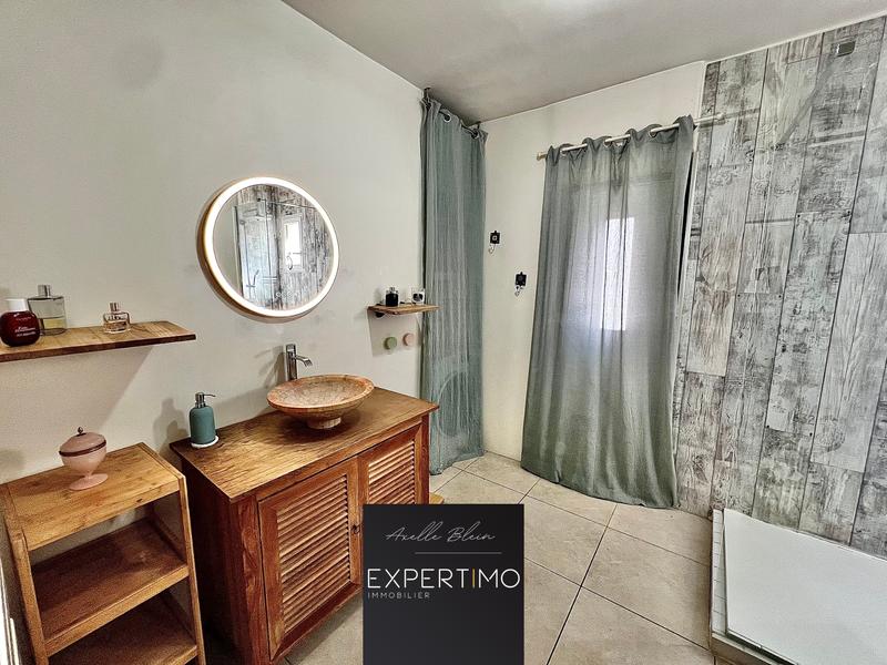 Appartement - 147 m² - 6 pièces