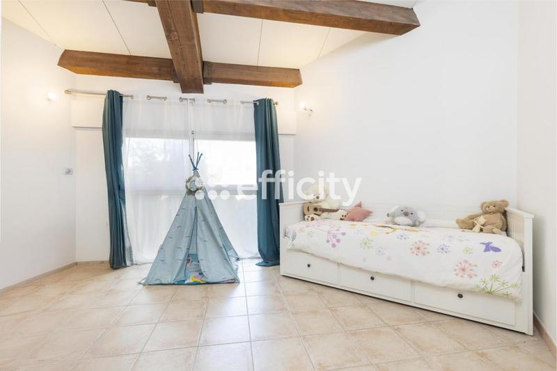 Villa - 284 m² - 7 pièces